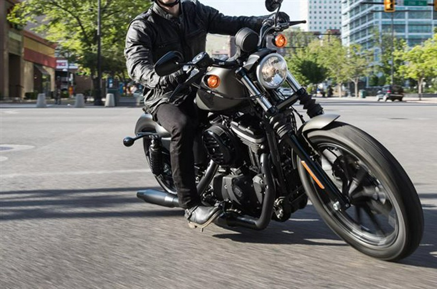 2018 Harley-Davidson Sportster Iron 883