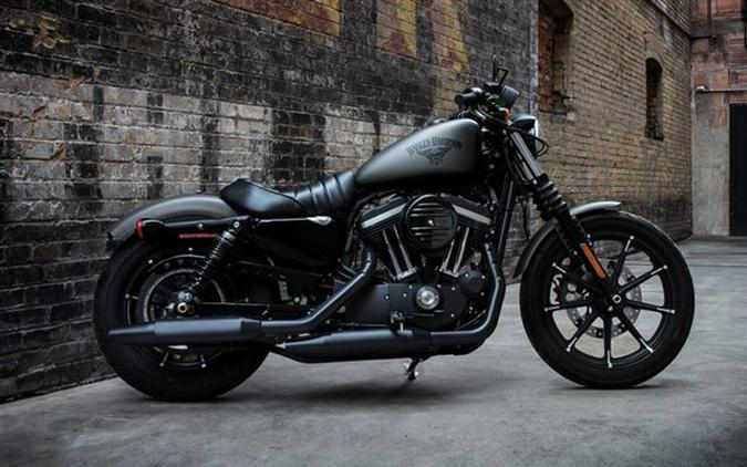 2018 Harley-Davidson Sportster Iron 883