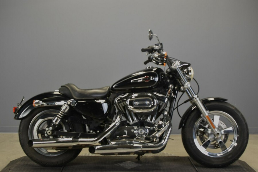 2011 Harley-Davidson Sportster 1200 Custom