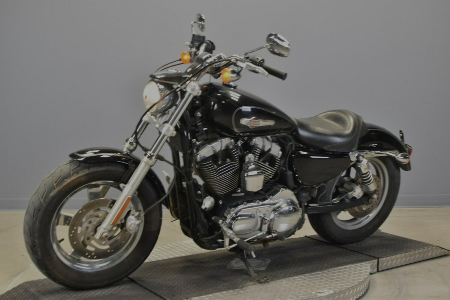 2011 Harley-Davidson Sportster 1200 Custom