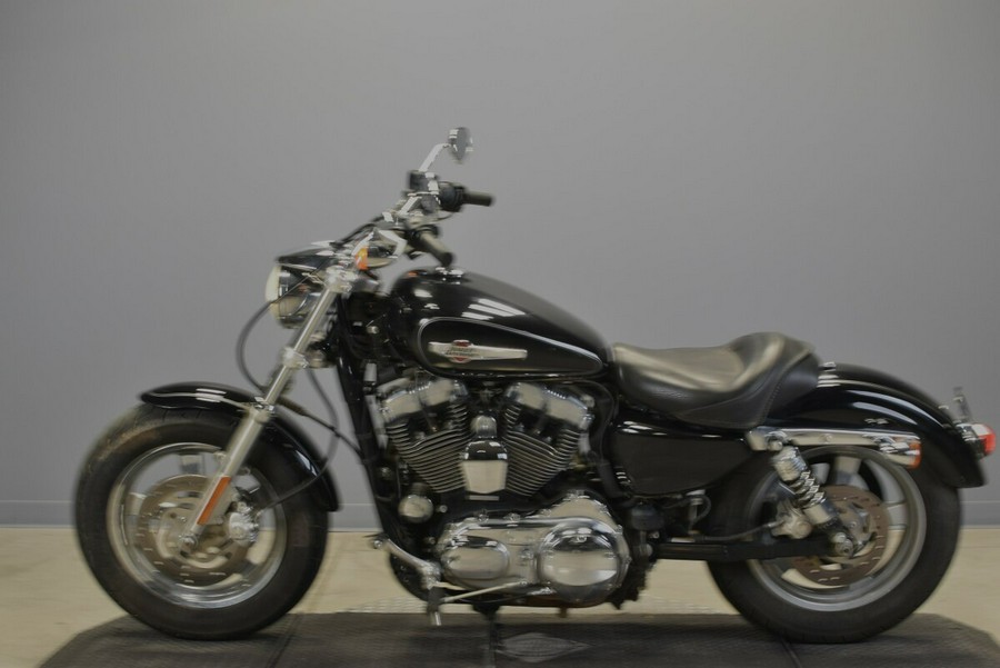 2011 Harley-Davidson Sportster 1200 Custom