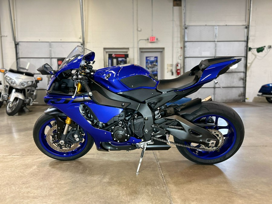 2018 Yamaha YZF-R1