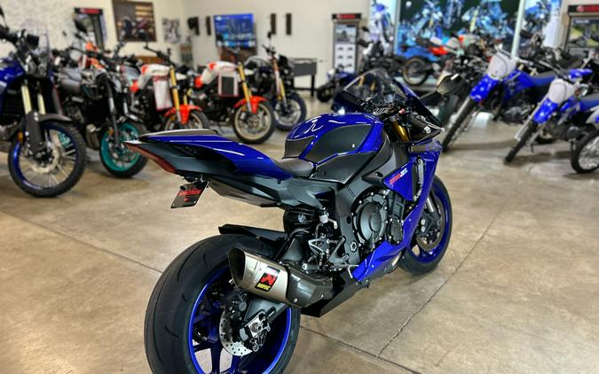 2018 Yamaha YZF-R1