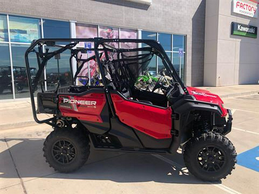 2024 Honda Pioneer 1000-5 Deluxe