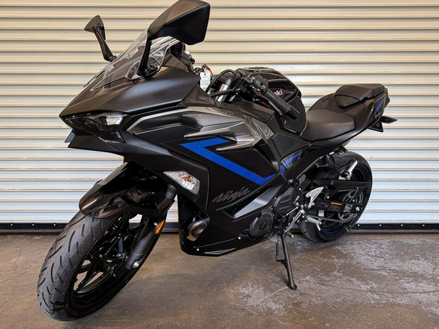 2025 Kawasaki Ninja 500 ABS Metallic Flat Spark Black/Metallic
