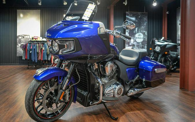 2022 Indian Motorcycle® Challenger® Limited Spirit Blue Metallic/Black Metallic