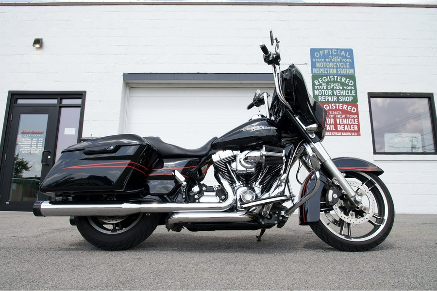 2014 Harley-Davidson® FLHXS Street Glide Special