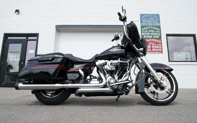 2014 Harley-Davidson® FLHXS Street Glide Special