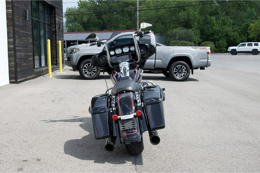 2014 Harley-Davidson® FLHXS Street Glide Special