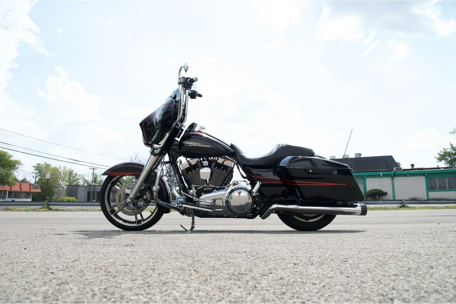 2014 Harley-Davidson® FLHXS Street Glide Special