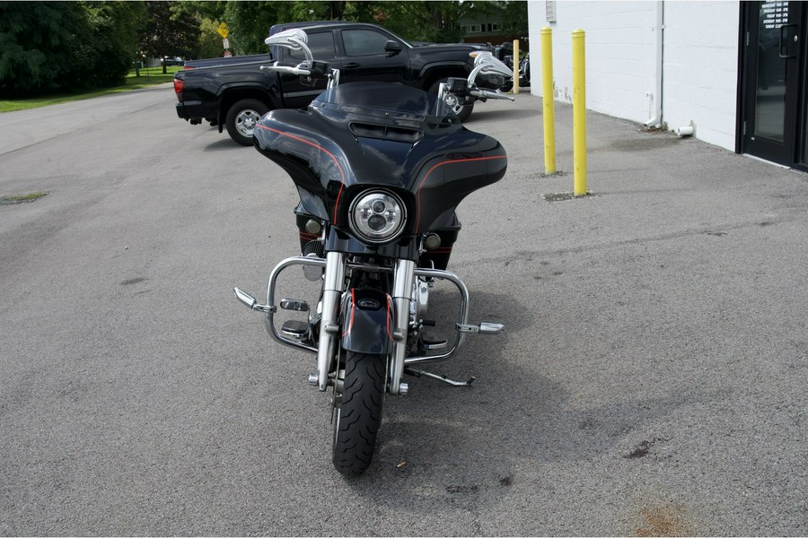 2014 Harley-Davidson® FLHXS Street Glide Special