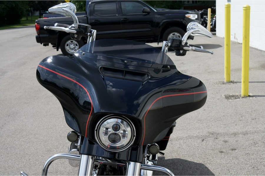 2014 Harley-Davidson® FLHXS Street Glide Special