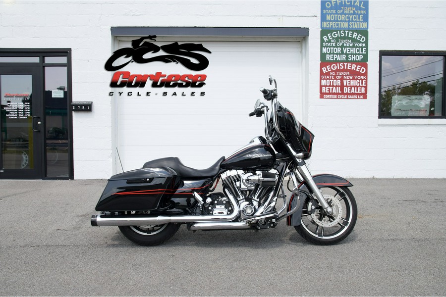 2014 Harley-Davidson® FLHXS Street Glide Special