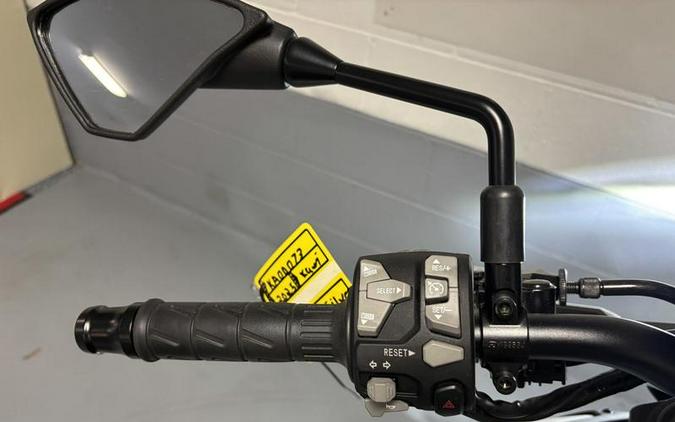 2025 Kawasaki ZR900SSFAN