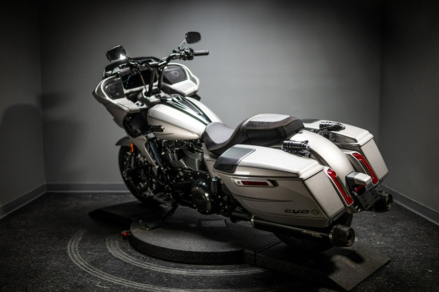 2023 Harley-Davidson CVO Road Glide