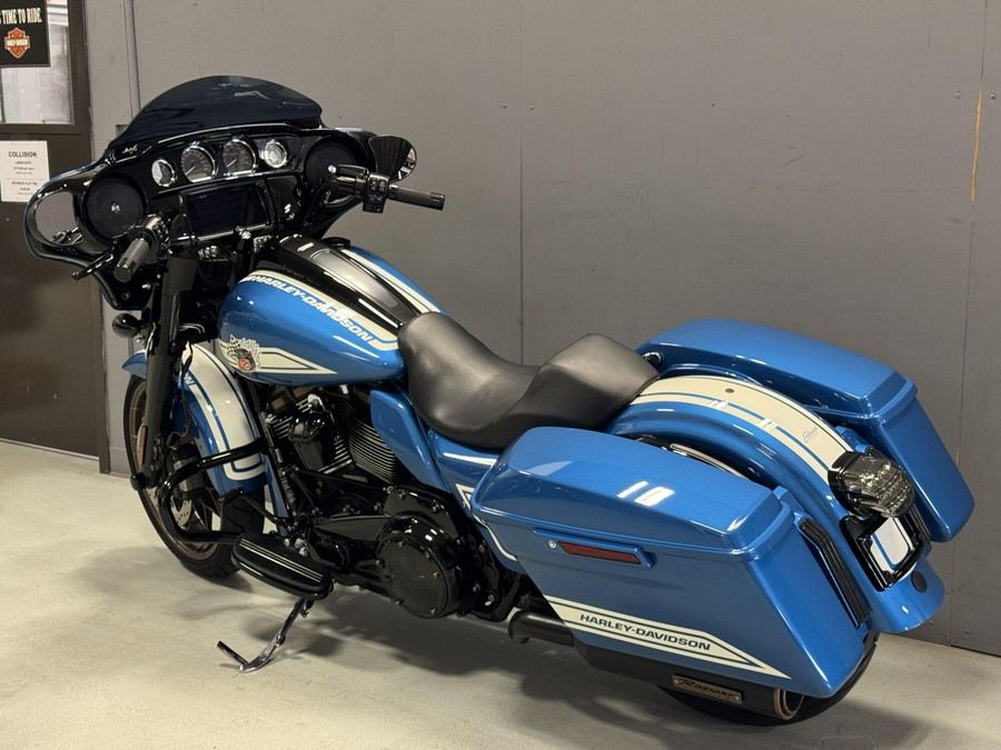 FLHXST 2023 Street Glide® ST