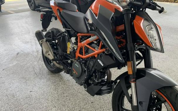 2023 KTM 390 DUKE