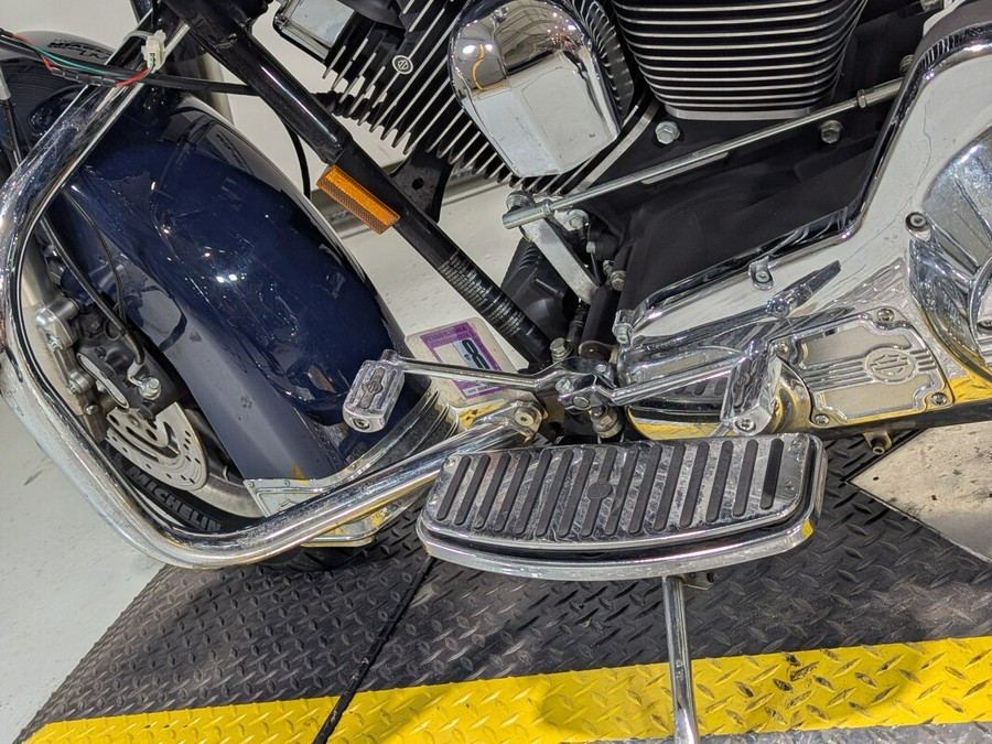 2004 Harley-Davidson® Road King® SOLID PEACE OFFICER