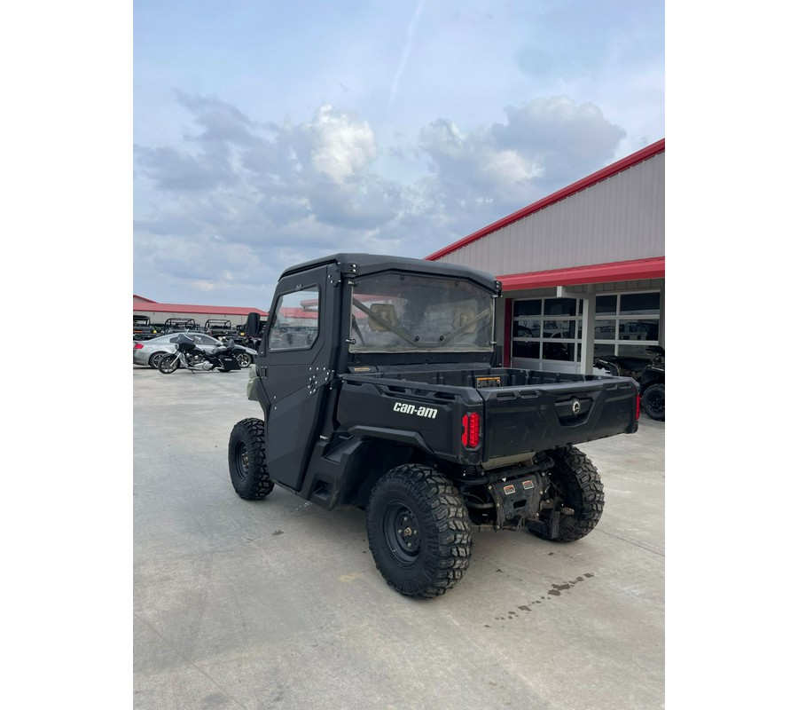 2021 Can-Am Defender HD8