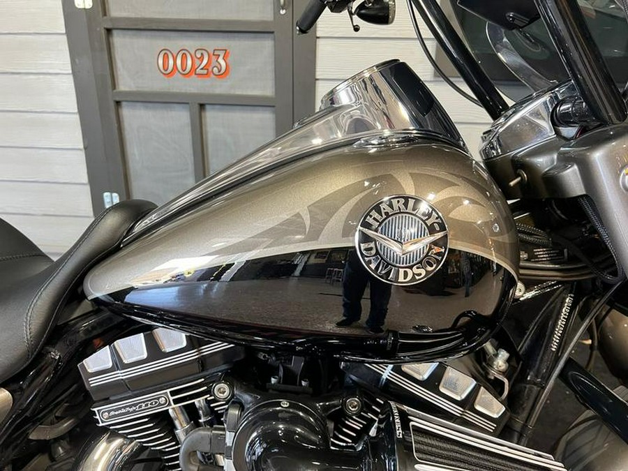 2014 Harley-Davidson® FLHRSE - CVO™ Road King®