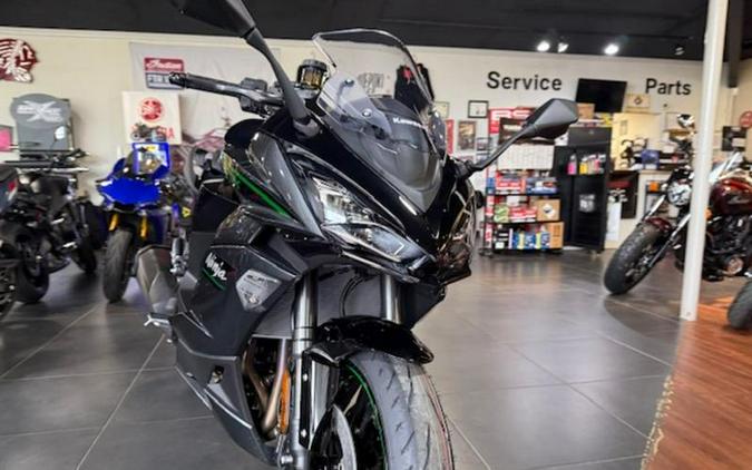 2025 Kawasaki Ninja® 1100SX ABS