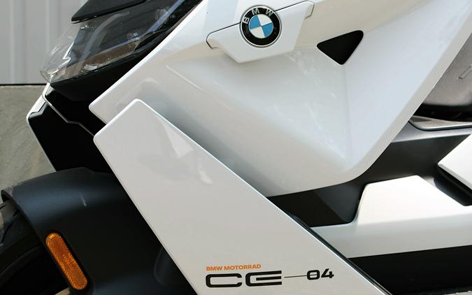 2023 BMW CE 04