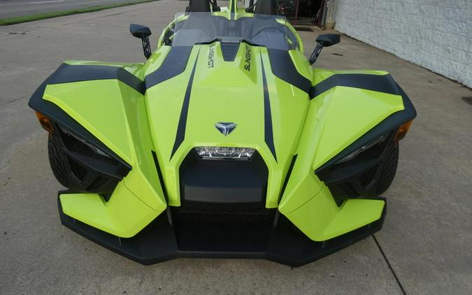 2023 Polaris Slingshot® SL Neon Lime (Manual)