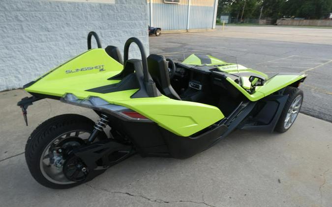 2023 Polaris Slingshot® SL Neon Lime (Manual)