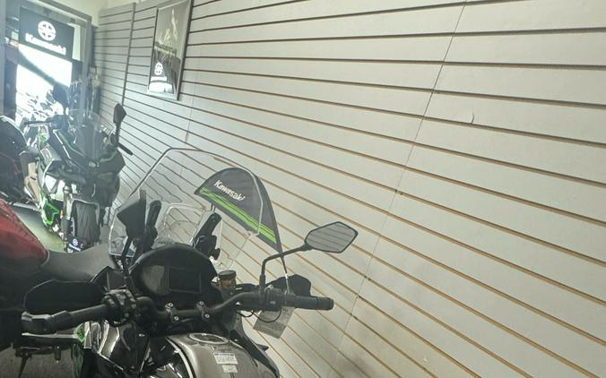 2022 Kawasaki Versys 1000 SE LT+