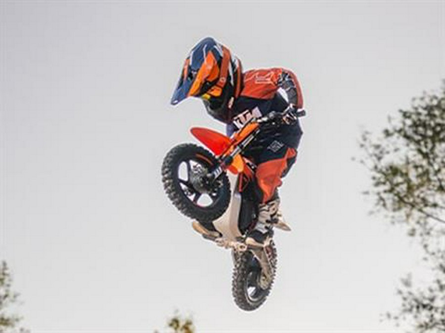 2025 KTM SX-E 2