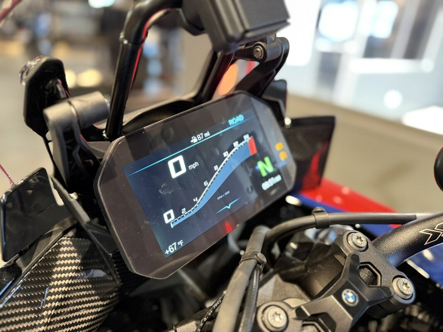 2026 BMW Motorrad M 1000 XR