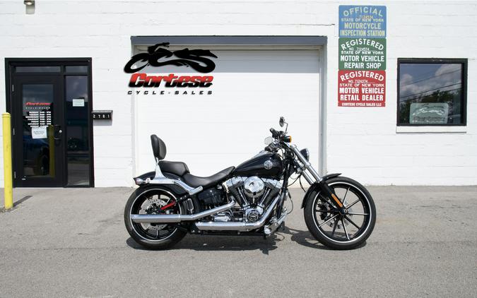 2015 Harley-Davidson® FXSB Breakout