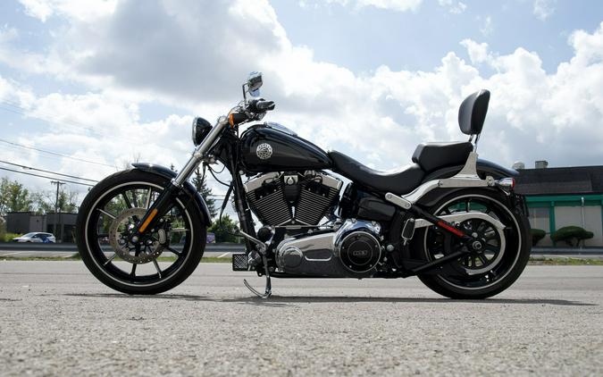 2015 Harley-Davidson® FXSB Breakout