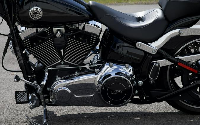 2015 Harley-Davidson® FXSB Breakout