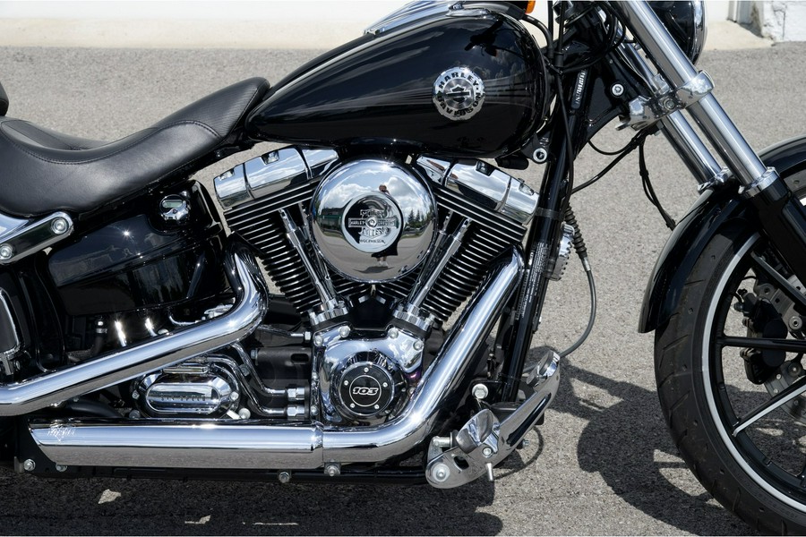 2015 Harley-Davidson® FXSB Breakout