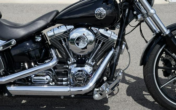 2015 Harley-Davidson® FXSB Breakout