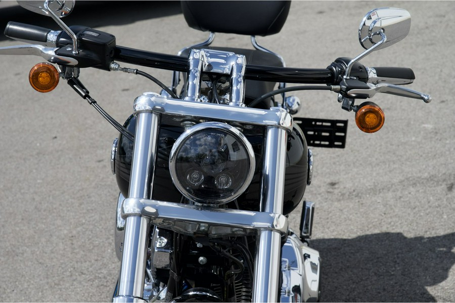 2015 Harley-Davidson® FXSB Breakout