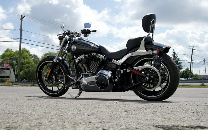 2015 Harley-Davidson® FXSB Breakout