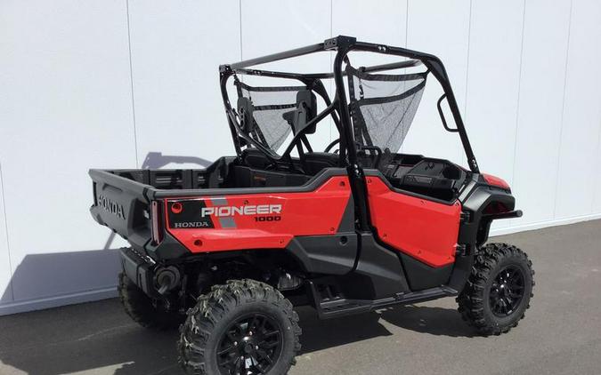 2025 Honda® Pioneer 1000 Deluxe