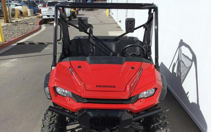 2025 Honda® Pioneer 1000 Deluxe