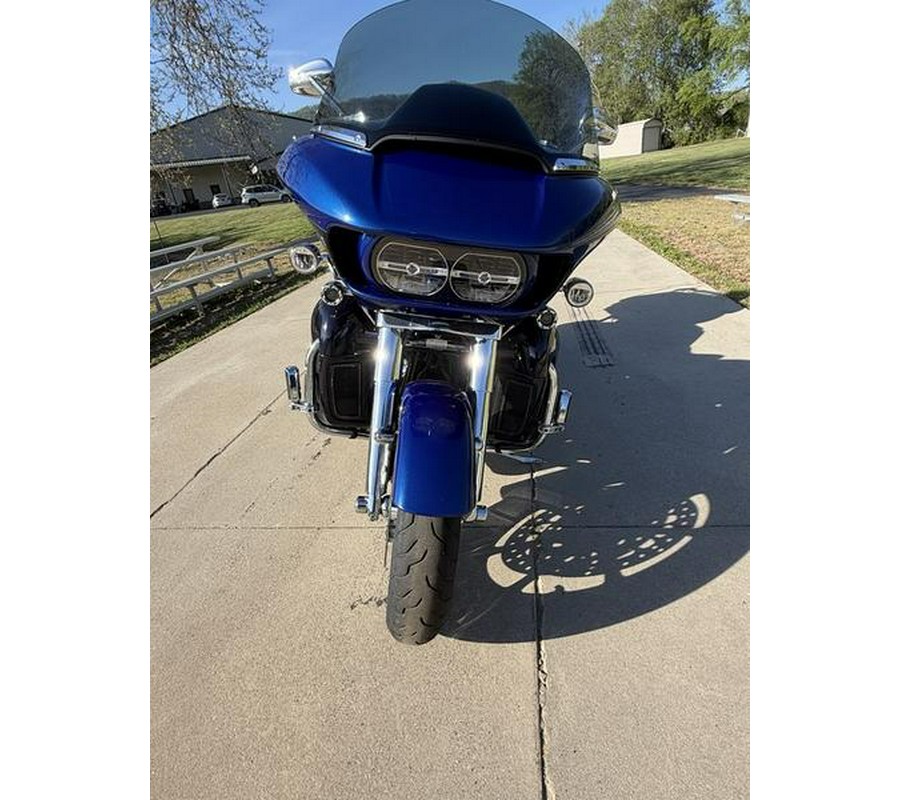 2015 Harley-Davidson® FLTRUSE - CVO™ Road Glide® Ultra