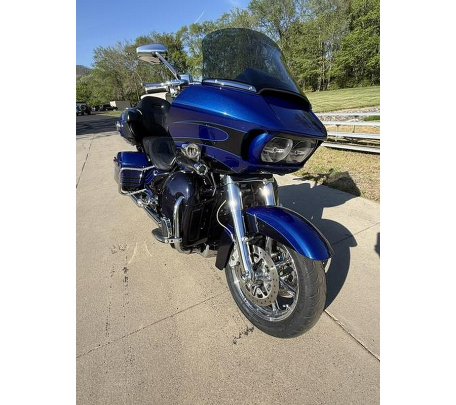 2015 Harley-Davidson® FLTRUSE - CVO™ Road Glide® Ultra