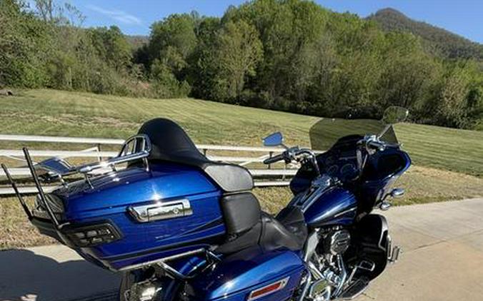 2015 Harley-Davidson® FLTRUSE - CVO™ Road Glide® Ultra