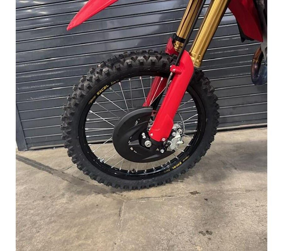 2026 Ducati DESMO 450 MX FACTORY