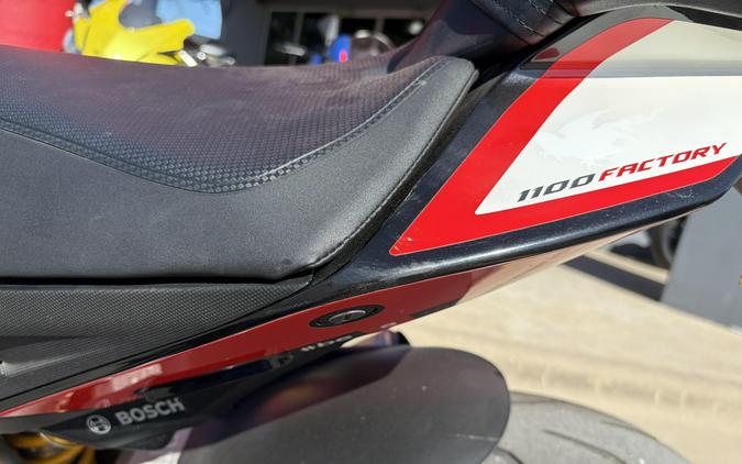 2016 Aprilia Tuono V4