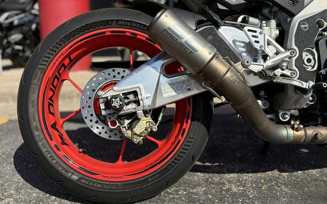 2016 Aprilia Tuono V4