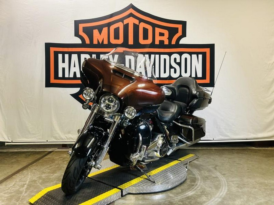 2019 Harley-Davidson® FLHTKSE - CVO™ Limited