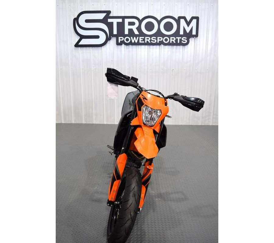 2021 KTM 690 SMC R