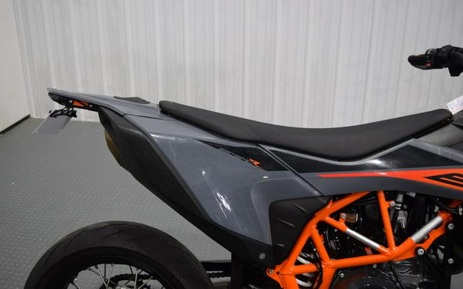 2021 KTM 690 SMC R