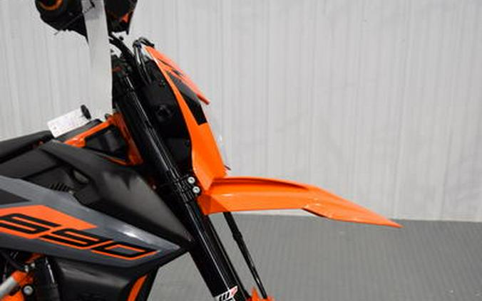 2021 KTM 690 SMC R